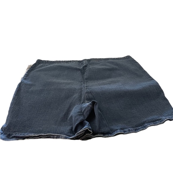 White Stag Jean Shorts size 22/24 - Picture 5 of 5